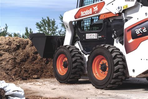 tracked skid steer vs wheeled skid steer|wheel skid steer vs track loader.